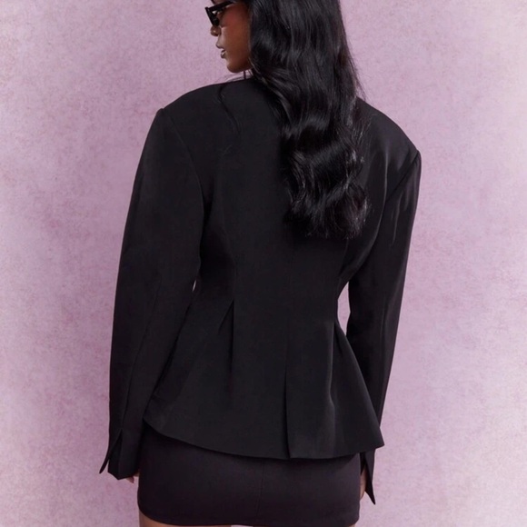 Missguided Black Blazer with Gold Buttons - Picture 2 of 4